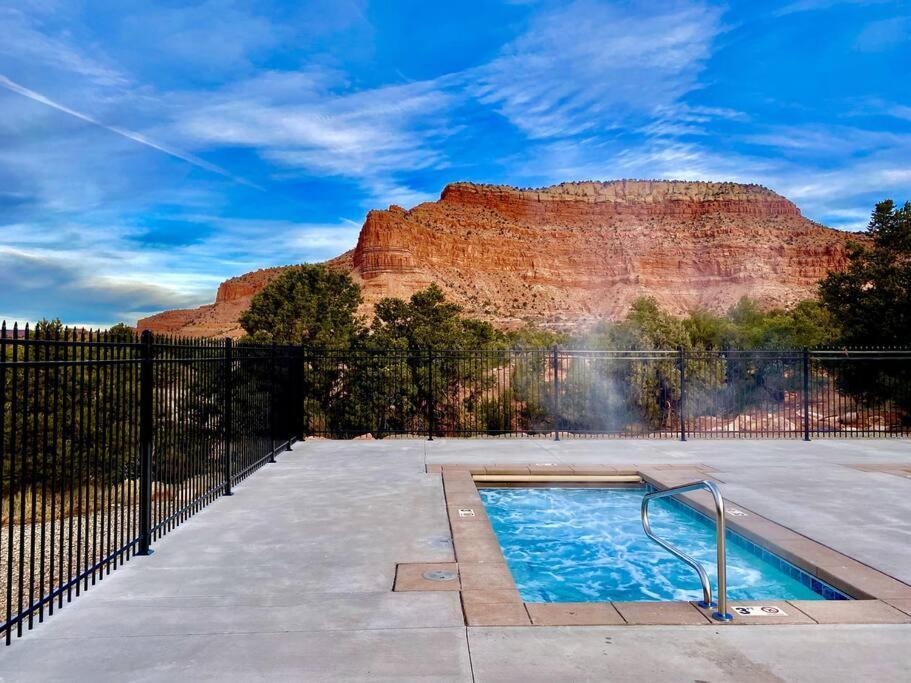 Beautiful Group Lodge With Private Pool In Kanab, Ut Esterno foto