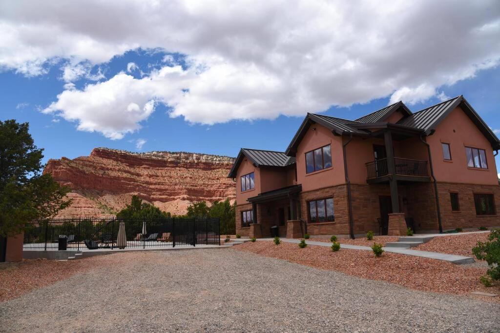 Beautiful Group Lodge With Private Pool In Kanab, Ut Esterno foto