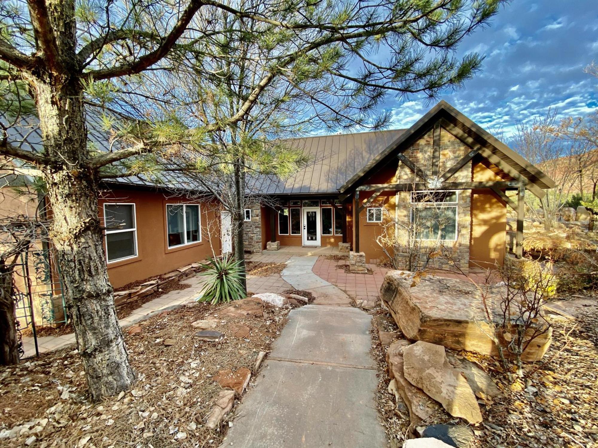 Beautiful Group Lodge With Private Pool In Kanab, Ut Esterno foto